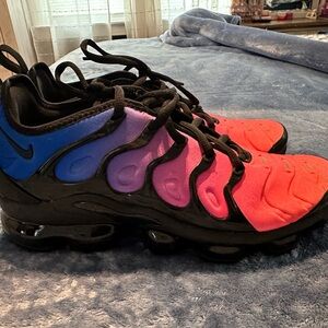Women’s Nike VaporMax plus. Like new.